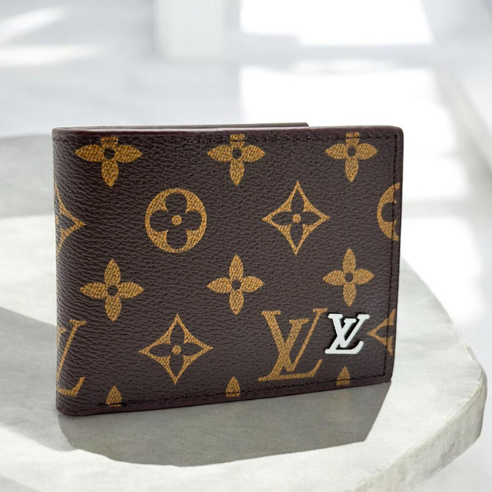 Louis Vuitton Designer Bifold Men’s Wallet – Textured Brown